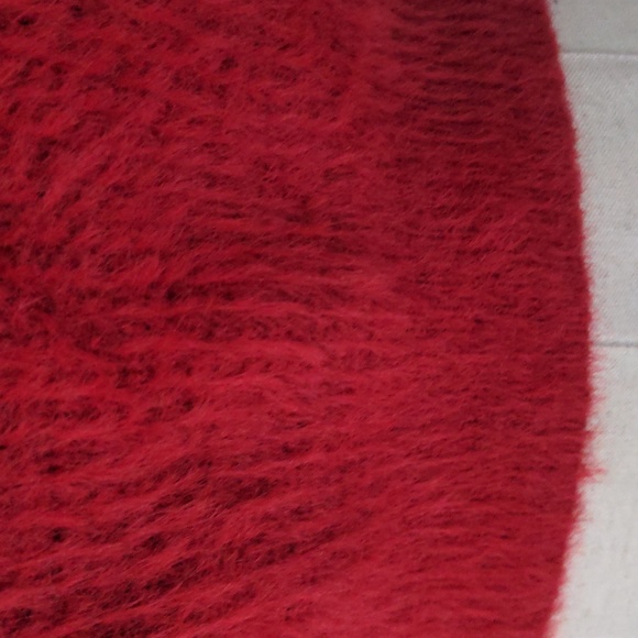 Forever 21 sweater - Picture 6 of 8